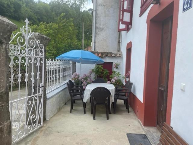 El Requexu De Rales Vila Rales  Exterior foto